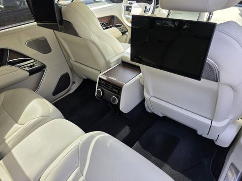 Used 2024 Land Rover Range Rover Long Wheelbase Autobiography AWD/4WD image 26
