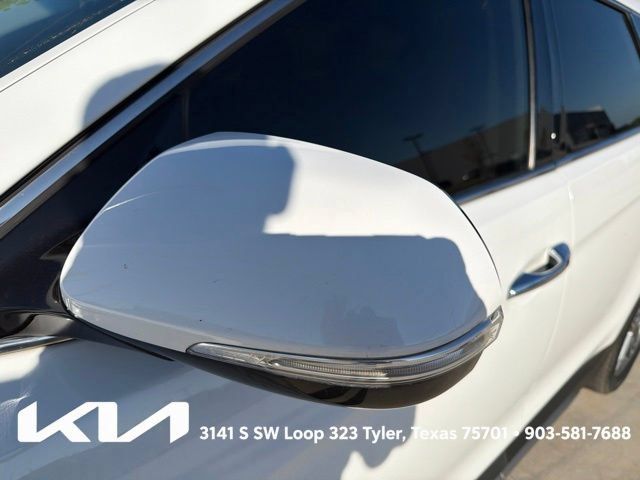 Used 2018 Hyundai Santa Fe Limited FWD image 5