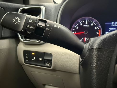 Used 2021 Kia Sportage EX FWD image 25
