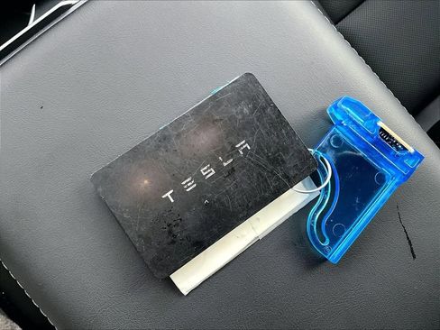 Used 2025 Tesla Model 3 Long Range RWD image 11