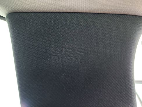 Used 2019 Chrysler 300 Limited image 40