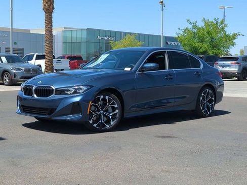 Used 2025 BMW 330i Sedan w/ Convenience Package image 2