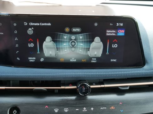 Certified 2024 Nissan Ariya AWD image 23