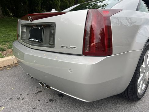 Used 2004 Cadillac XLR RWD image 70