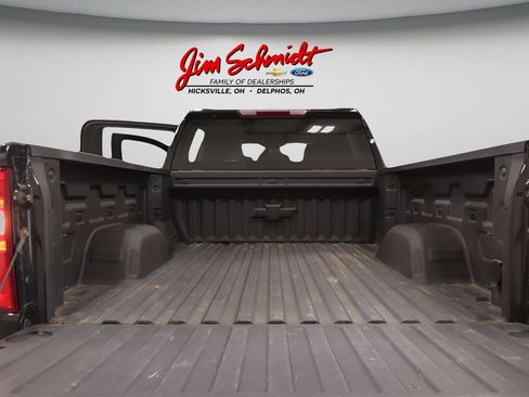 Used 2024 Chevrolet Silverado 1500 RST w/ Z71 Off-Road Package AWD/4WD image 32