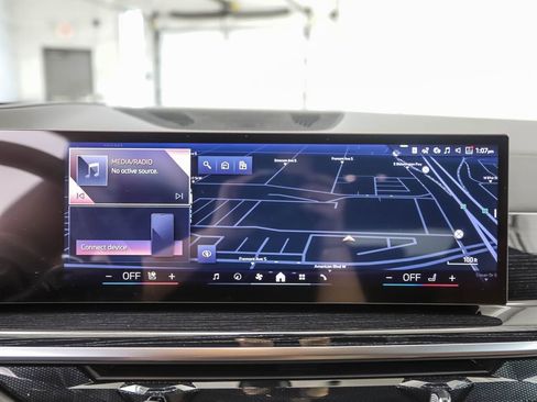 New 2026 BMW X6 xDrive40i w/ Executive Package image 16