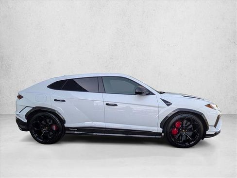 Used 2023 Lamborghini Urus Performante AWD/4WD image 4
