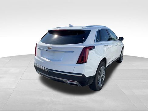Used 2024 Cadillac XT5 Premium Luxury image 9