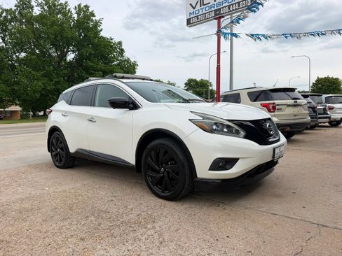 Used 2018 Nissan Murano SL w/ Midnight Edition Package FWD image 2