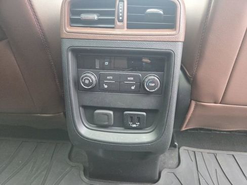 Used 2017 Buick Envision Essence image 16