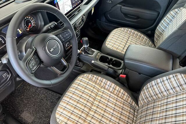 New 2026 Jeep Gladiator Sport AWD/4WD image 7