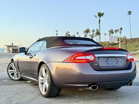 Used 2010 Jaguar XK Convertible image 3