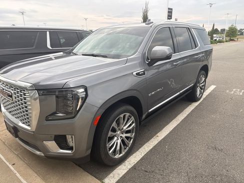 Used 2022 GMC Yukon Denali AWD/4WD image 5