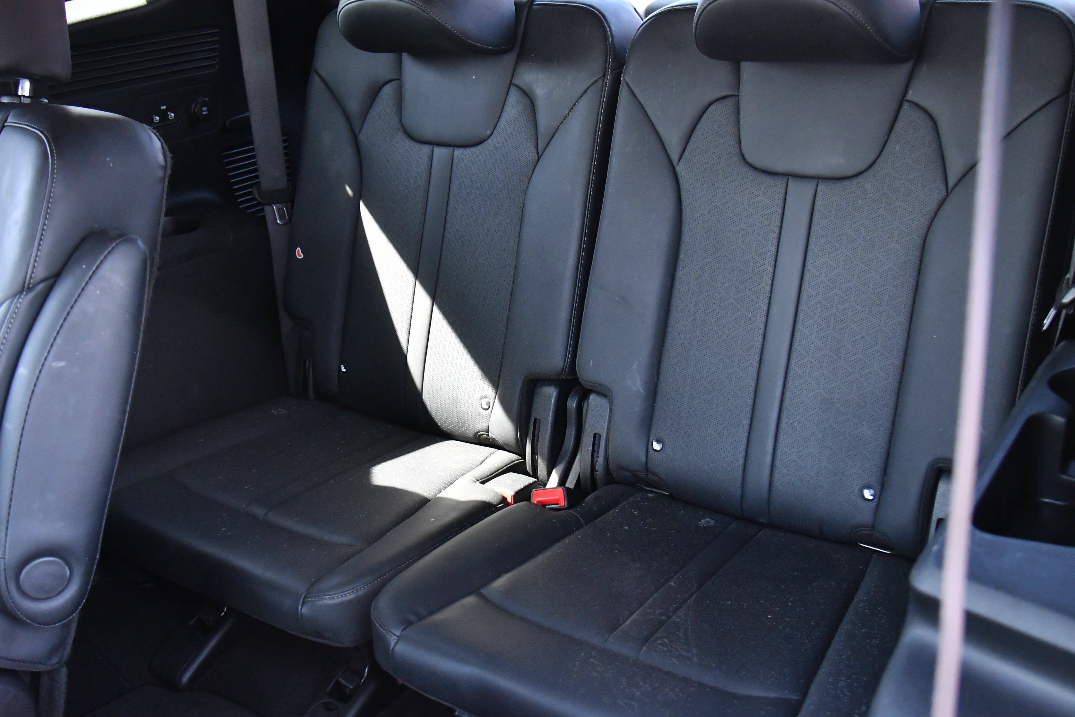 Used 2023 Kia Sorento EX FWD image 39