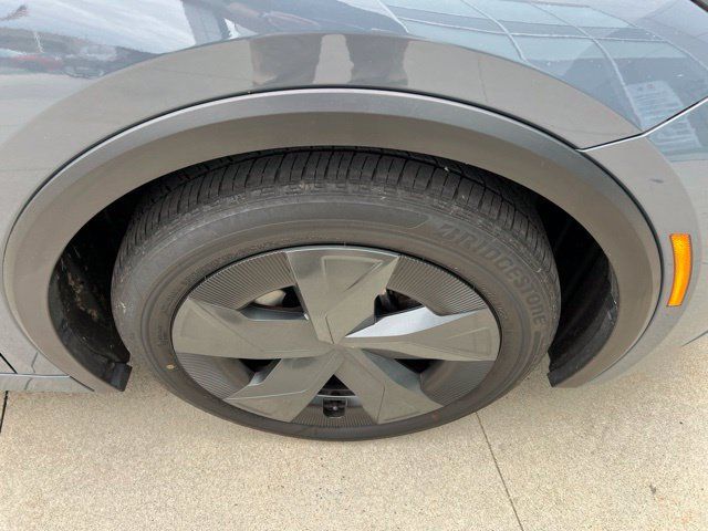 Used 2025 Toyota Prius LE FWD image 9