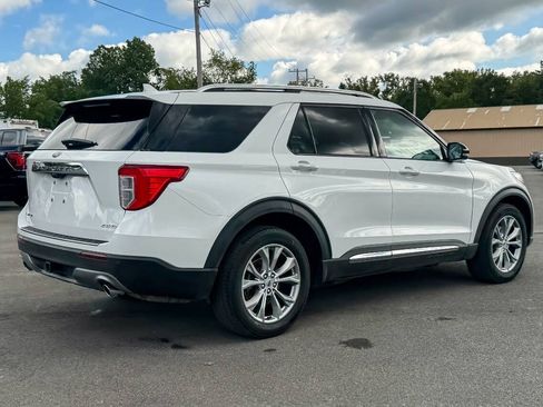Used 2023 Ford Explorer Limited w/ Limited Technology Package AWD/4WD image 3