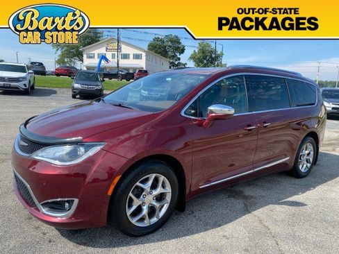 Used 2018 Chrysler Pacifica Limited w/ Advanced Safetytec Group FWD image 3