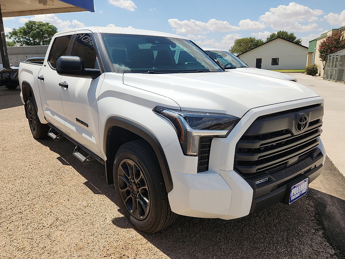 Used 2025 Toyota Tundra SR5 AWD/4WD image 4