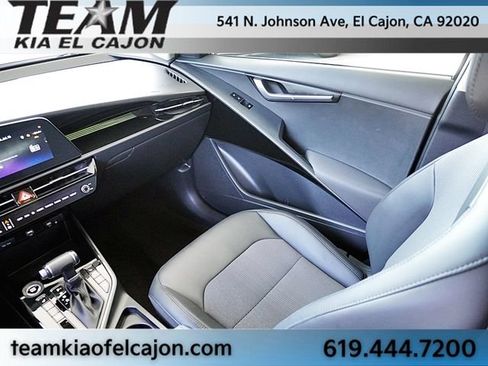 Certified 2024 Kia Niro EX FWD image 21