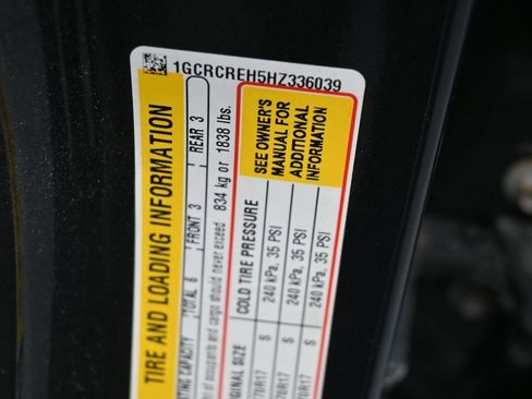 Used 2017 Chevrolet Silverado 1500 LT w/ All Star Edition image 9