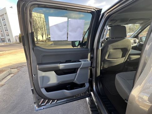 Used 2024 Ford F150 XLT image 9