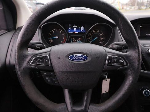 Used 2018 Ford Focus SE image 15