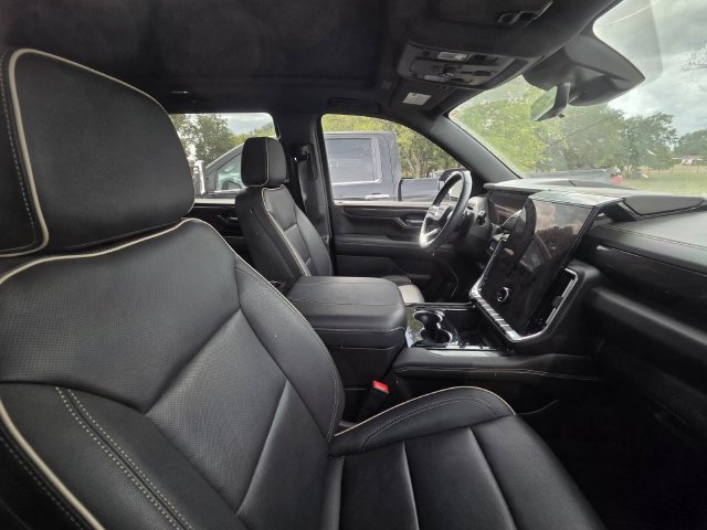 Used 2025 GMC Yukon Elevation w/ Technology Package AWD/4WD image 9