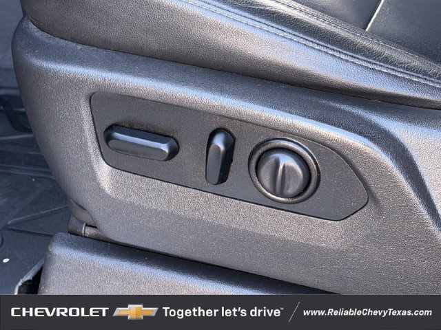 Used 2020 Chevrolet Silverado 1500 RST w/ Texas Edition RWD image 35