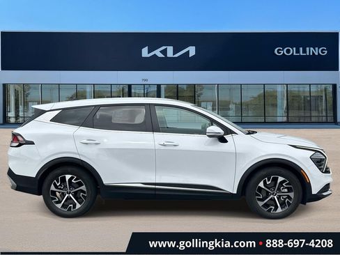 Certified 2024 Kia Sportage EX FWD image 2