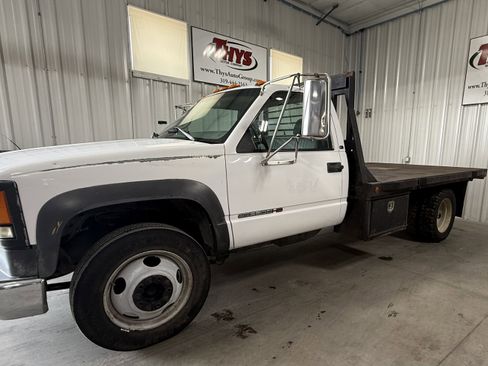 Used 1999 GMC Sierra 3500 2WD Regular Cab HD image 11