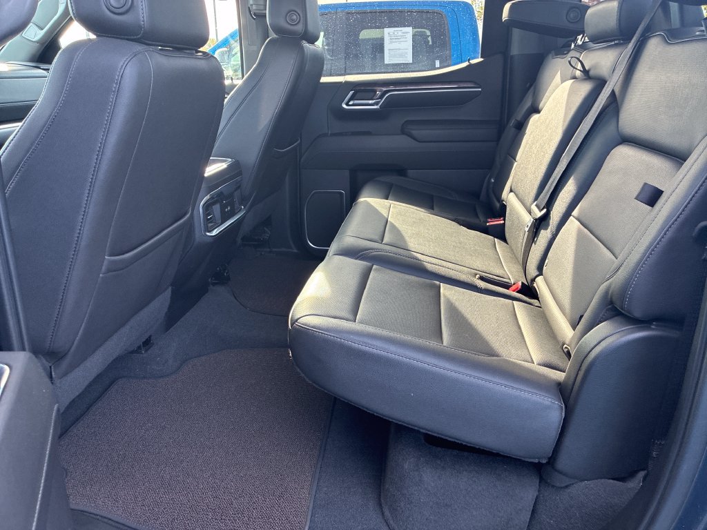 Used 2023 Chevrolet Silverado 1500 LTZ AWD/4WD image 18