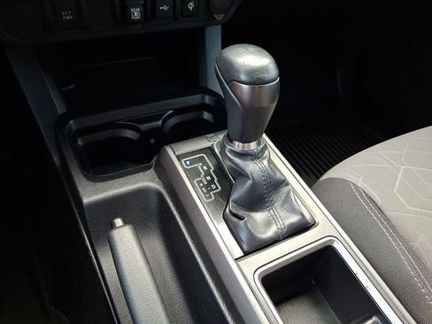 Certified 2020 Toyota Tacoma TRD Sport AWD/4WD image 14