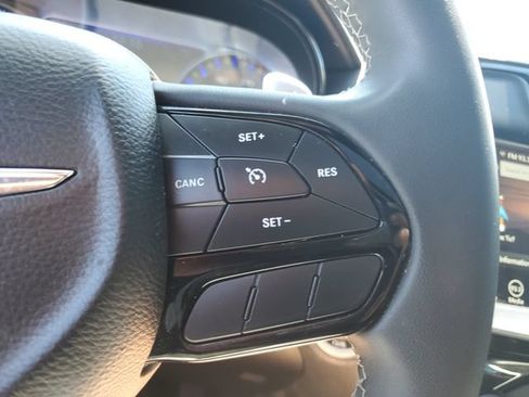 Used 2022 Chrysler 300 S RWD image 22