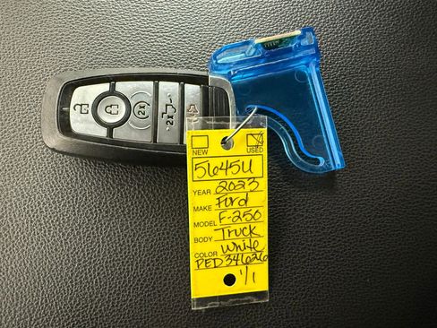 Used 2023 Ford F250 Lariat w/ FX4 Off-Road Package image 35