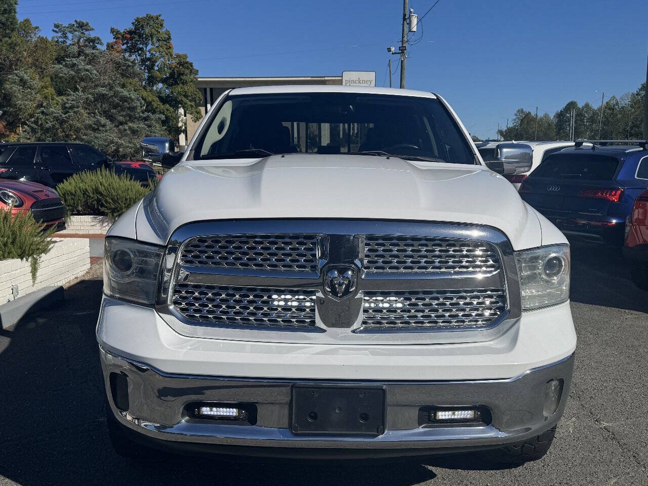 Used 2017 RAM 1500 Laramie AWD/4WD image 2