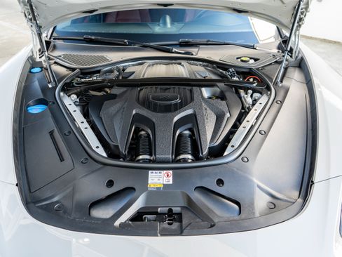Used 2023 Porsche Panamera 4S AWD/4WD image 33