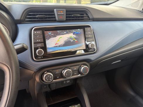 Used 2025 Nissan Versa SV FWD image 22