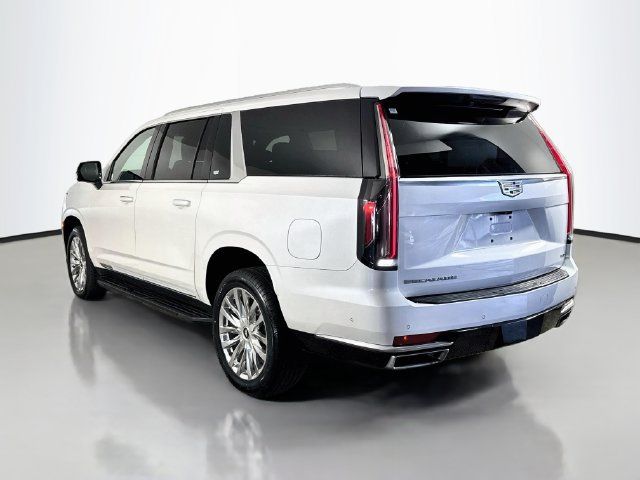 Used 2023 Cadillac Escalade ESV Premium Luxury AWD/4WD image 7