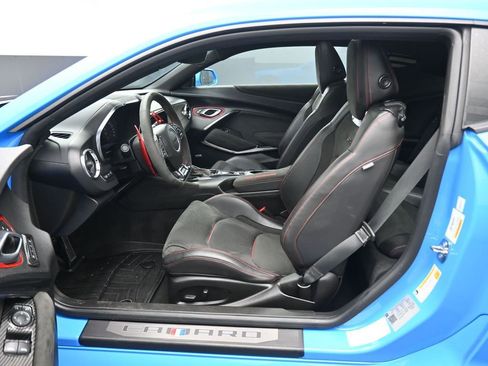 Used 2022 Chevrolet Camaro ZL1 image 13