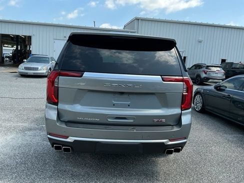 Used 2026 GMC Yukon Denali w/ Sun & Power Step Package AWD/4WD image 5