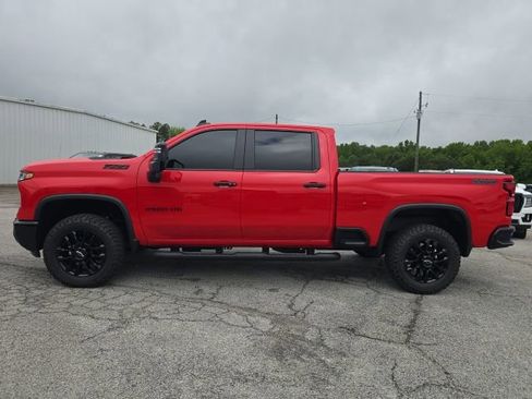 Used 2026 Chevrolet Silverado 2500 LT w/ Trail Boss Package AWD/4WD image 2
