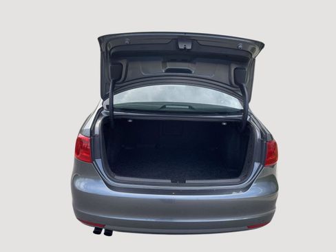 Used 2014 Volkswagen Jetta SE FWD image 16