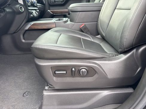 Used 2020 GMC Sierra 1500 SLT w/ SLT Premium Plus Package image 17