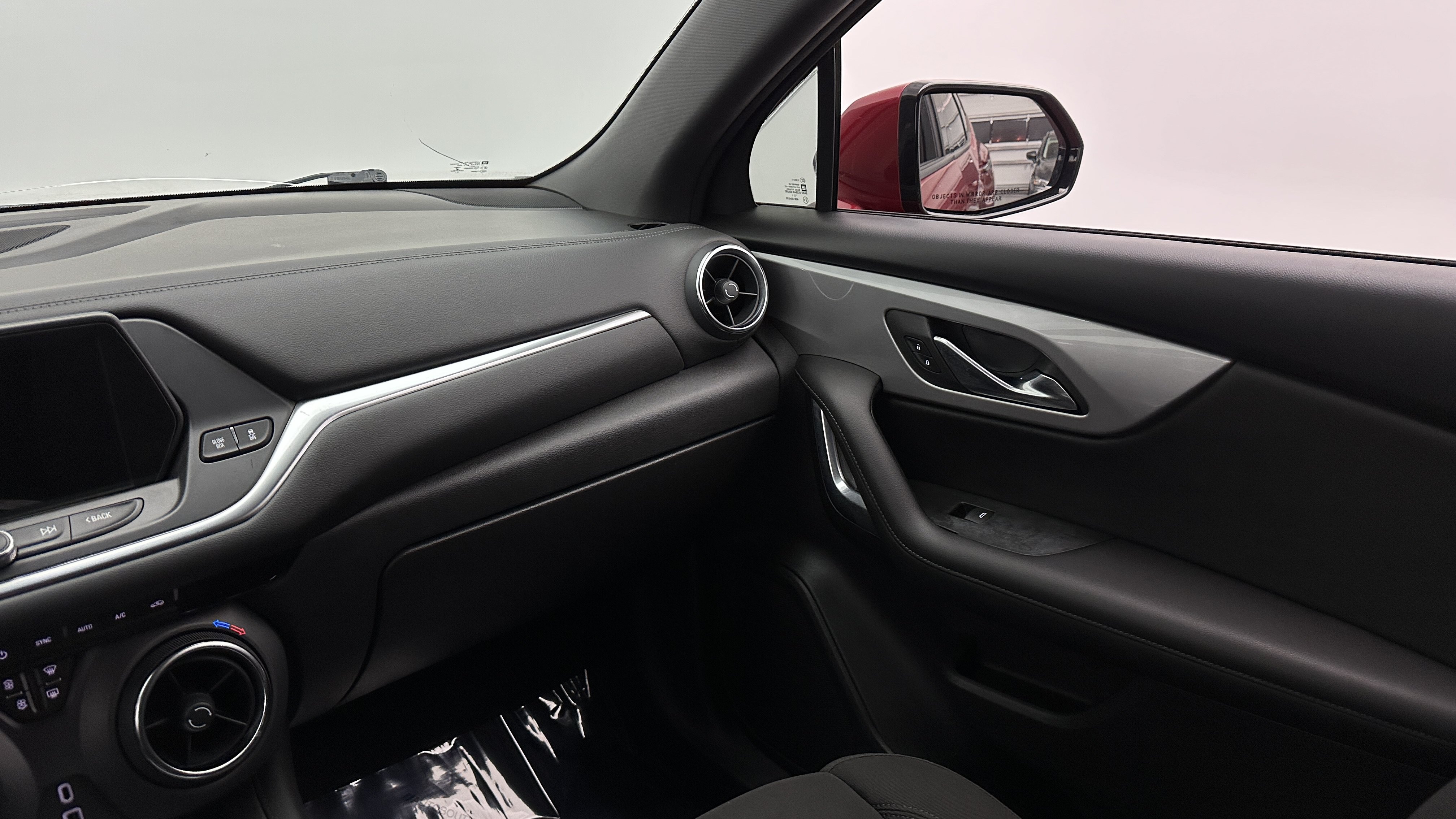 Used 2021 Chevrolet Blazer LT FWD image 28