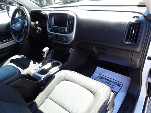 Used 2022 Chevrolet Colorado LT w/ Fleet Safety Package RWD image 35