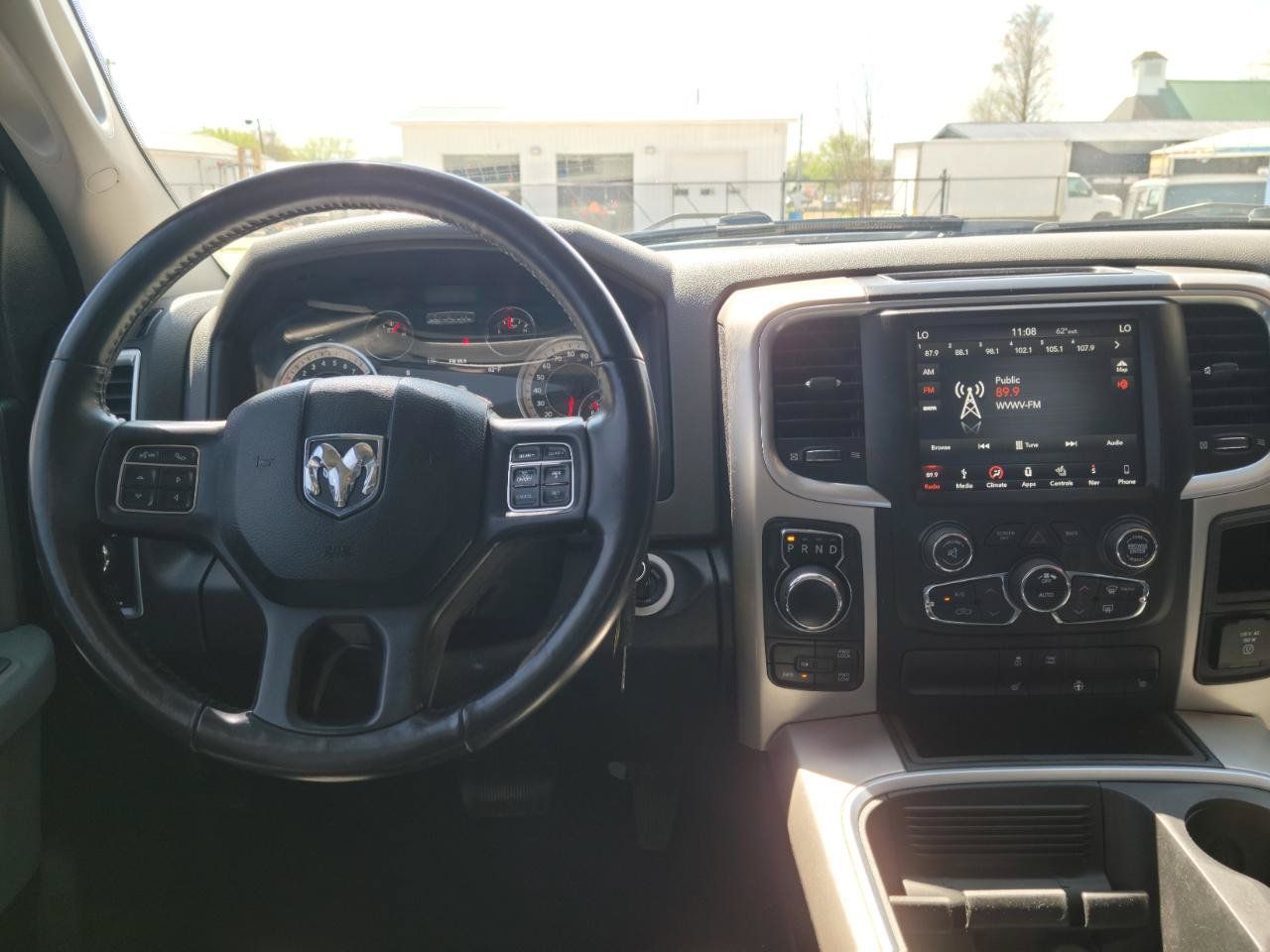 Used 2019 RAM 1500 Classic SLT w/ SLT Plus D←cor Group AWD/4WD image 10