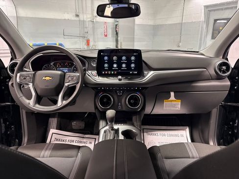 New 2026 Chevrolet Blazer LT w/ Convenience Package FWD image 28