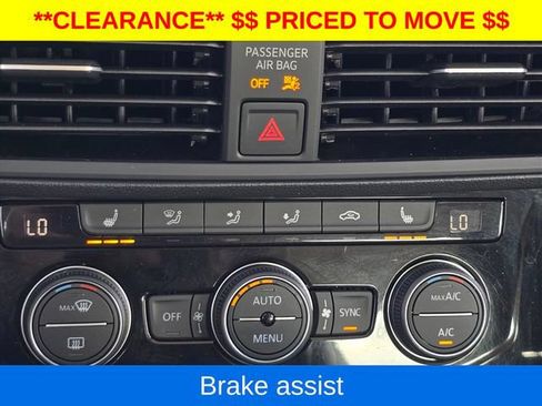 Used 2024 Volkswagen Jetta SE FWD image 26