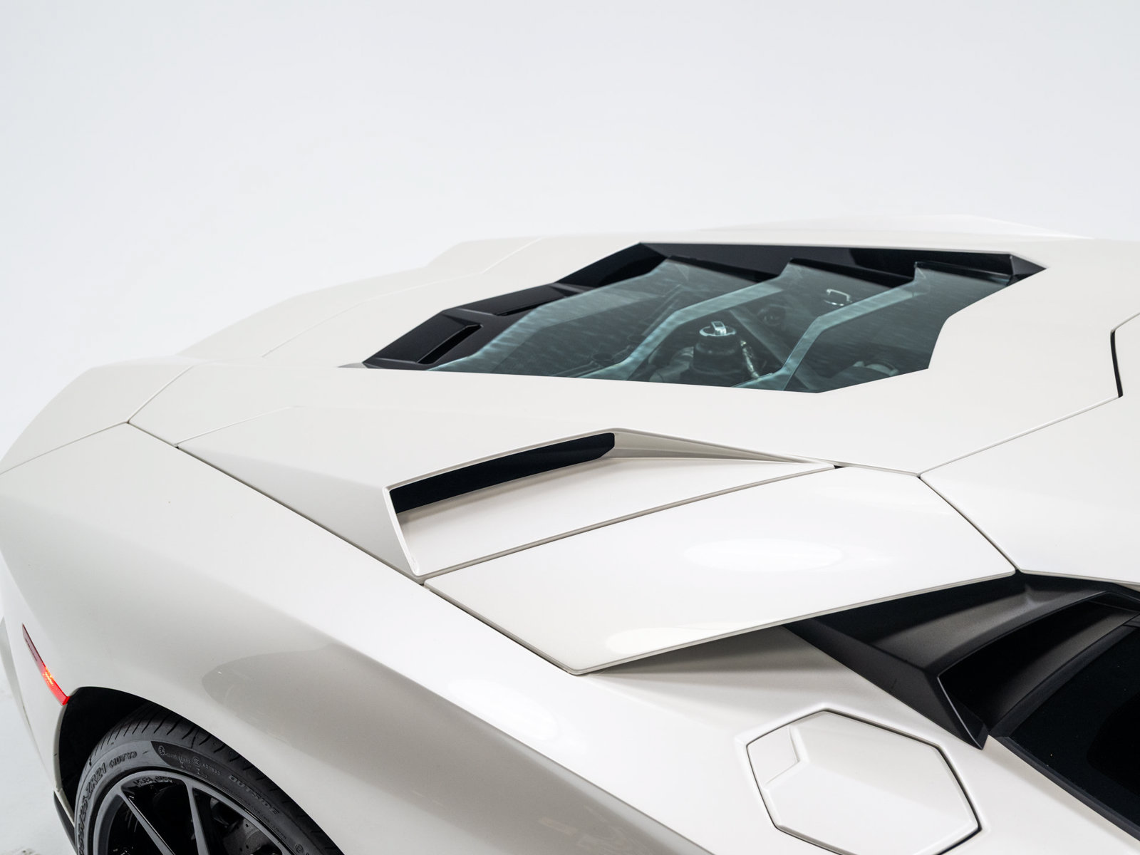 Used 2018 Lamborghini Aventador S AWD/4WD image 26