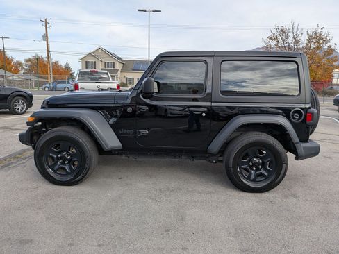 Used 2023 Jeep Wrangler Sport image 9